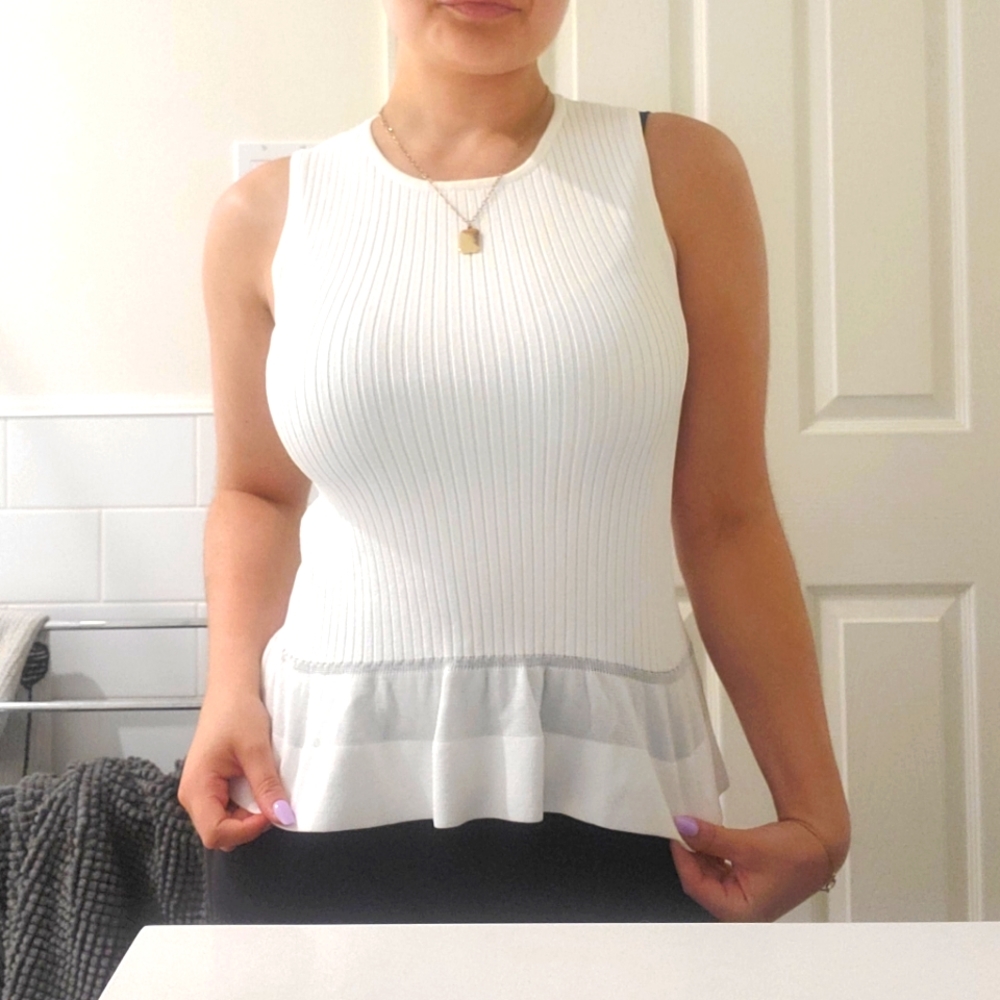 Diane Von Furstenberg White Sleeveless Small Top